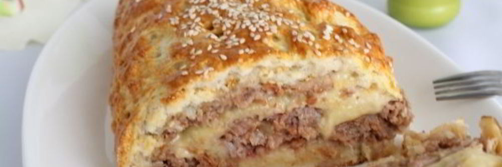 Рулет с фаршем и сыром