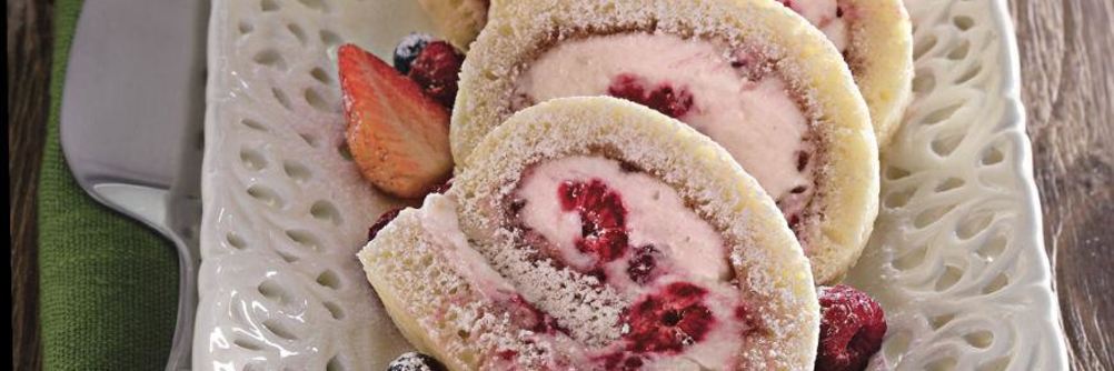 Рулет с малиной