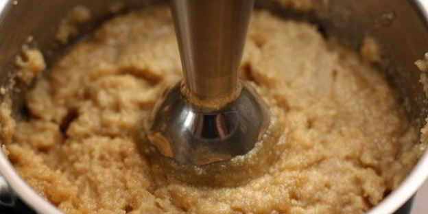 рулет с марципаном