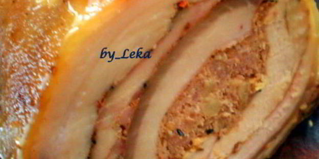 рулет с мясом и яблоками