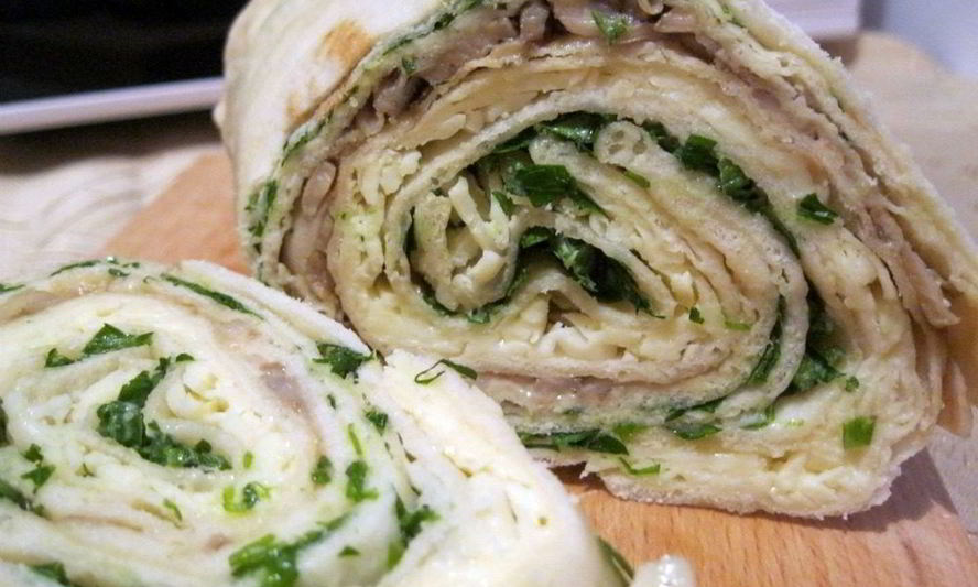 Рецепт рулета с творогом и зеленью