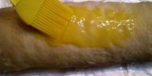 рулет со смородиной