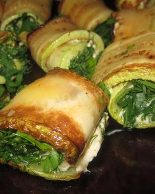 Рулетики из кабачков с сыром и чесноком быстро и вкусно