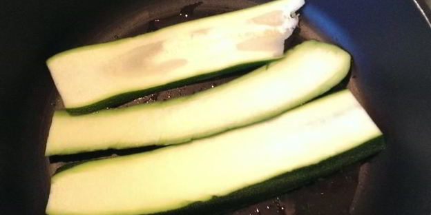 рулетики из кабачков с сыром и чесноком быстро и вкусно