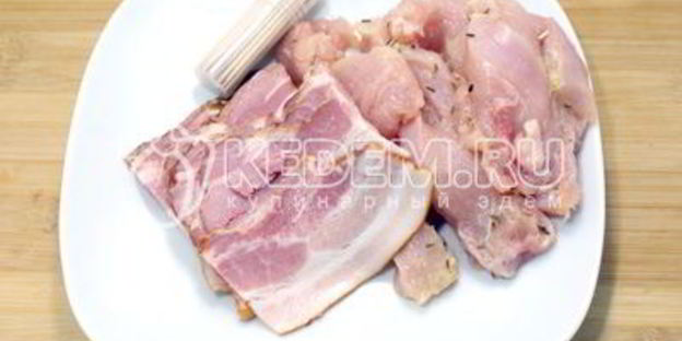 рулетики из курицы в беконе