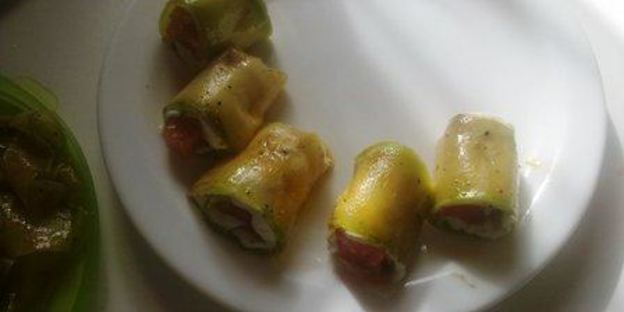 рулетики из цуккини и форели