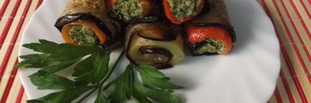 Рулеты из баклажанов в духовке