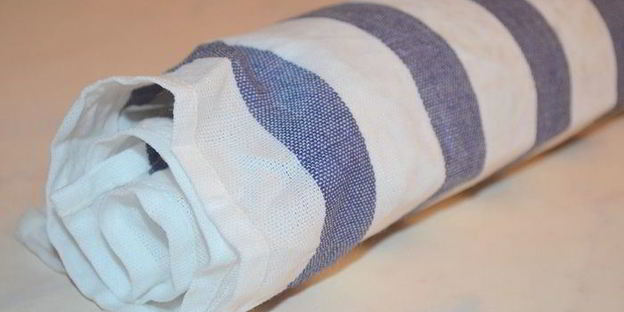 шоколадный рулет с грецкими орешками