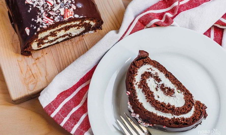 Рецепт шоколадного рулета со взбитыми сливками