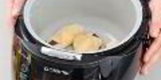 слоеные рулетики с шоколадом в мультиварке