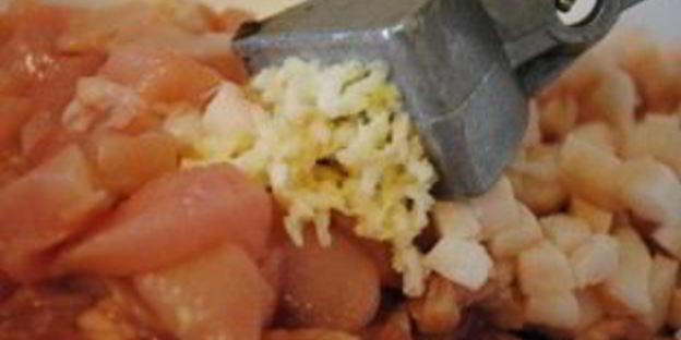 сногсшибательный куриный рулет мраморный