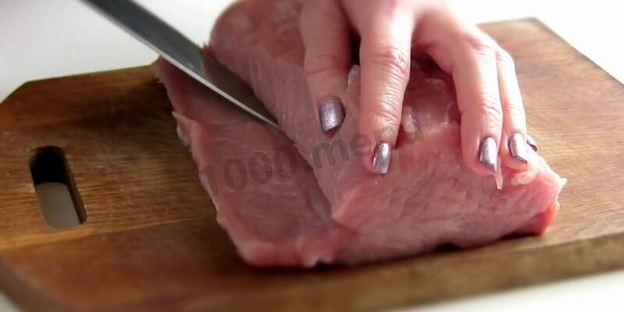 свиной рулет с клюквой