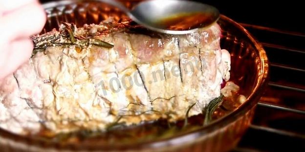 свиной рулет с клюквой