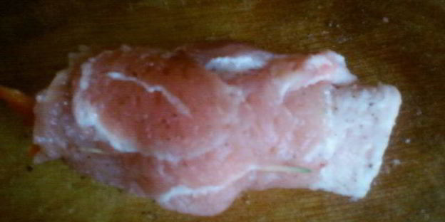 свиные рулетики со сладким перцем и сыром