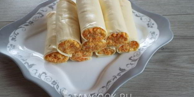 сырные рулетики с пикантной начинкой
