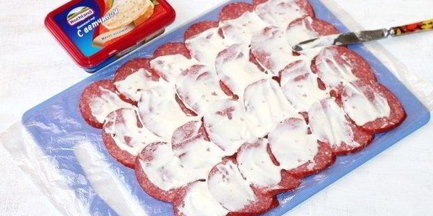 закусочный рулет с сыром hochland