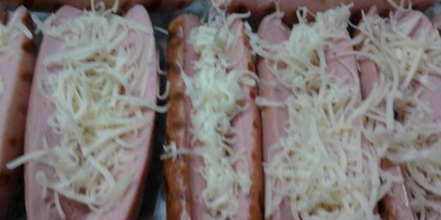 сосиски запеченные с беконом