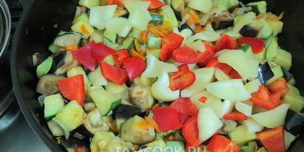 соте из кабачков и баклажанов