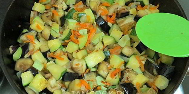 соте из кабачков и баклажанов