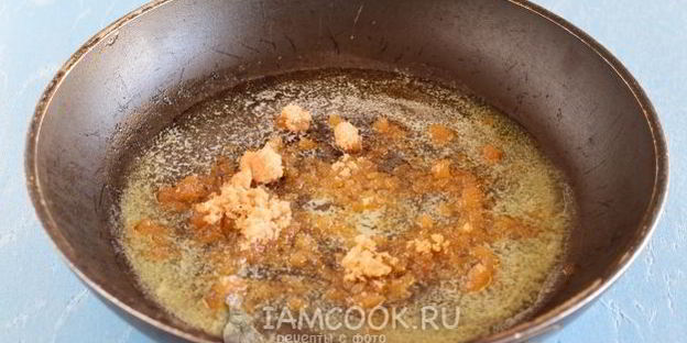 банановый тарт-татен на слоеном тесте