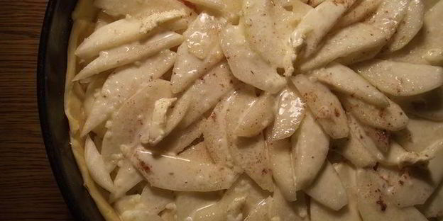 грушевый тарт с мятной заливкой