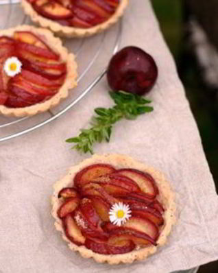 Сливовый тарт с маковым тестом