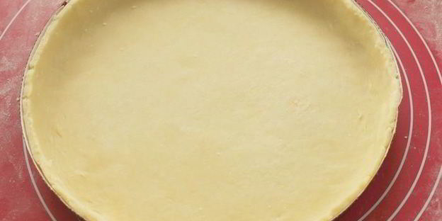 тарт с ревенем и миндальным кремом