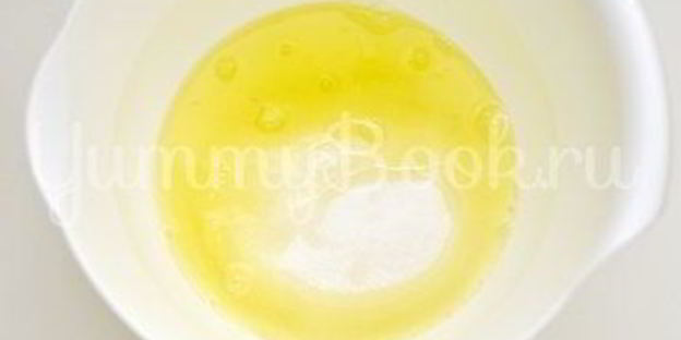 тарт с вишней и меренгой