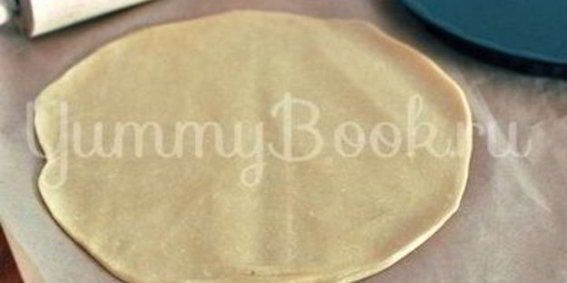 тарт с вишней и меренгой