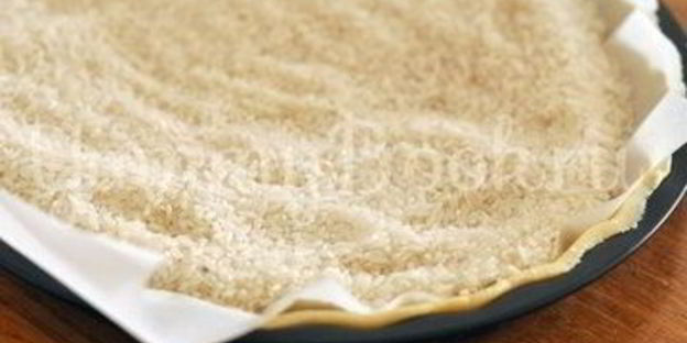 тарт с вишней и меренгой