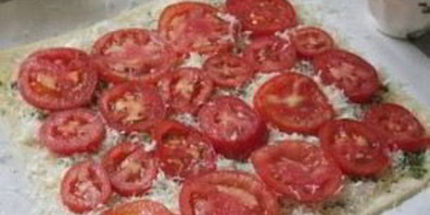 тарт три сыра с помидорами