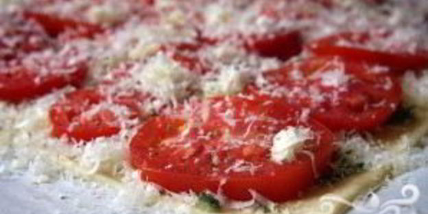 тарт три сыра с помидорами