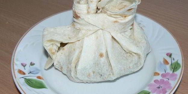 узелок с куриными желудочками и баклажанами