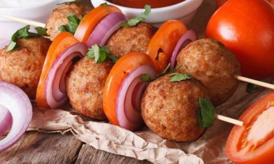 Рецепт закуски из говяжьих шариков с овощами