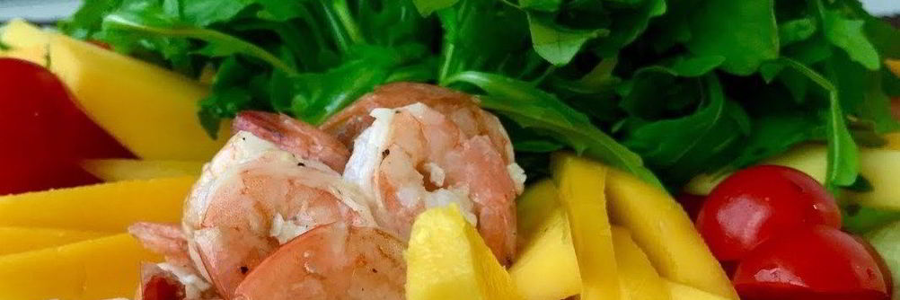 Закуска из манго с креветками