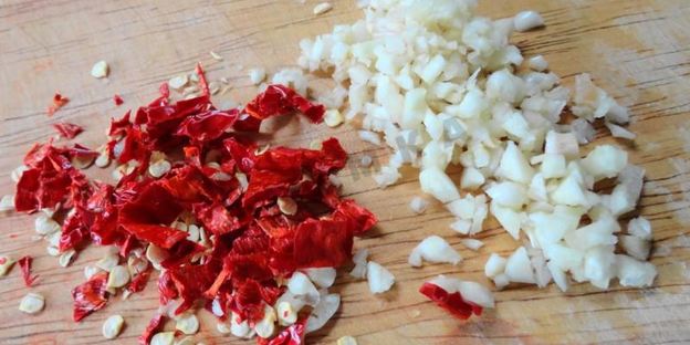 закуска из помидоров в остром медовом маринаде