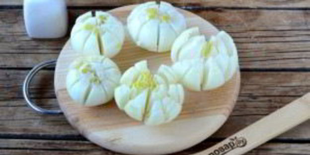 закуска цветок из лука