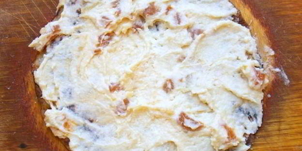 заливная баница с творогом и курагой